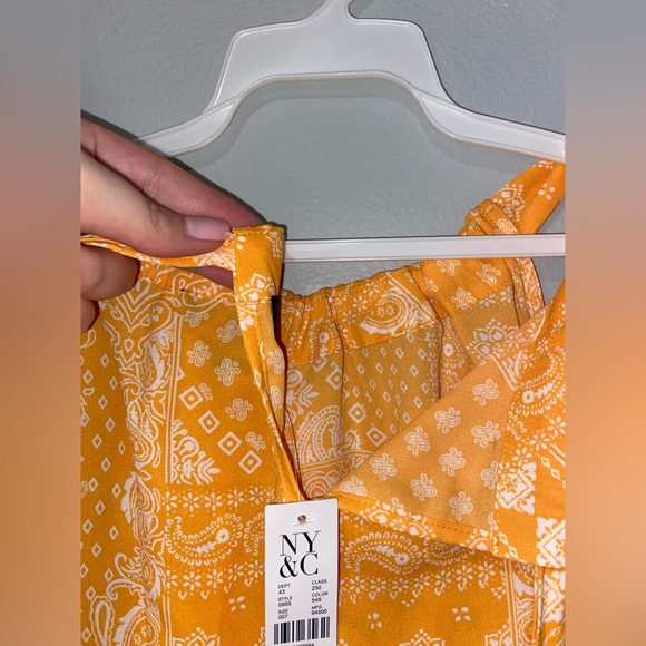 New York & Company High Neck Blouse 🍊 - Picture 7 of 7